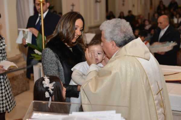 S.Battesimo di ANTONIO da Manzo Andrea e Ricciuti Adriana 10-12-2017